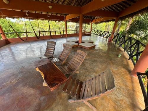 One Love Hostal Puerto Escondido Hotel in Brisas de Zicatela