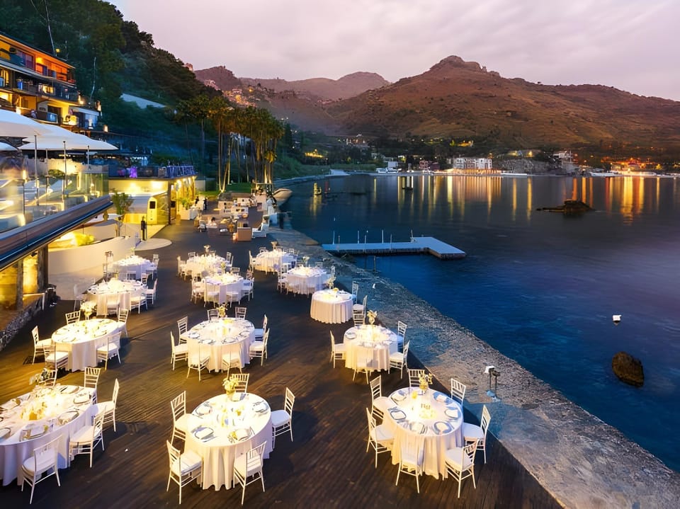 Atlantis Bay - VRetreats Hotel in Italy
