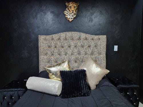 SUITES LIVE Toluca Hotel in Toluca
