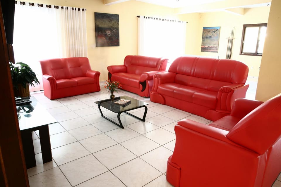 Shared lounge/TV area