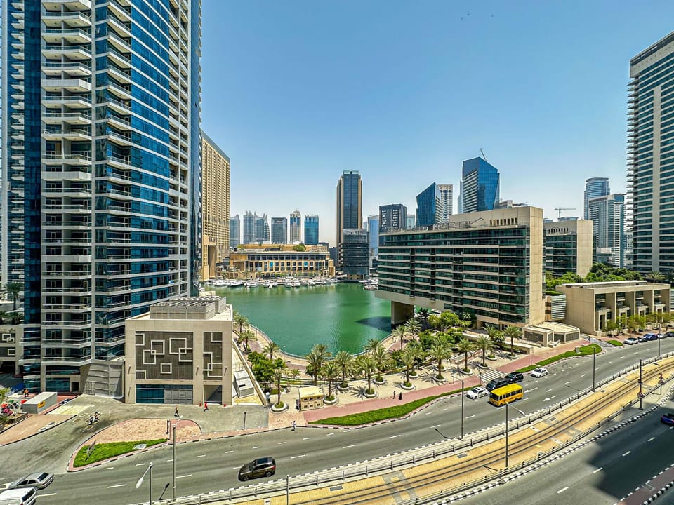 HiGuests - Bahar 6 Hotel in Dubai