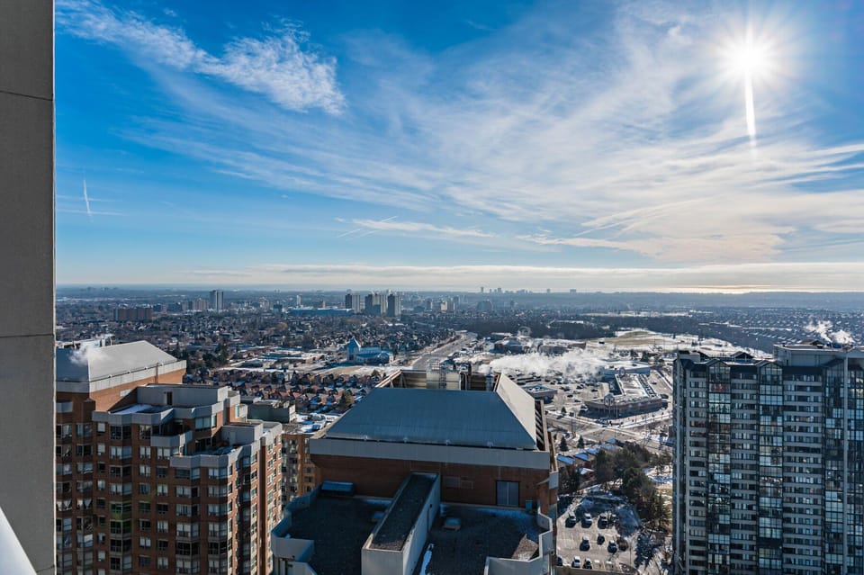 RS Boutique Suites - City Centre Hotel in Mississauga