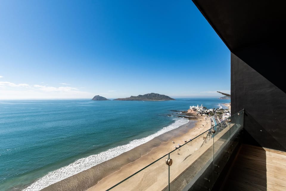 Catania Apartments Hotel in Mazatlan