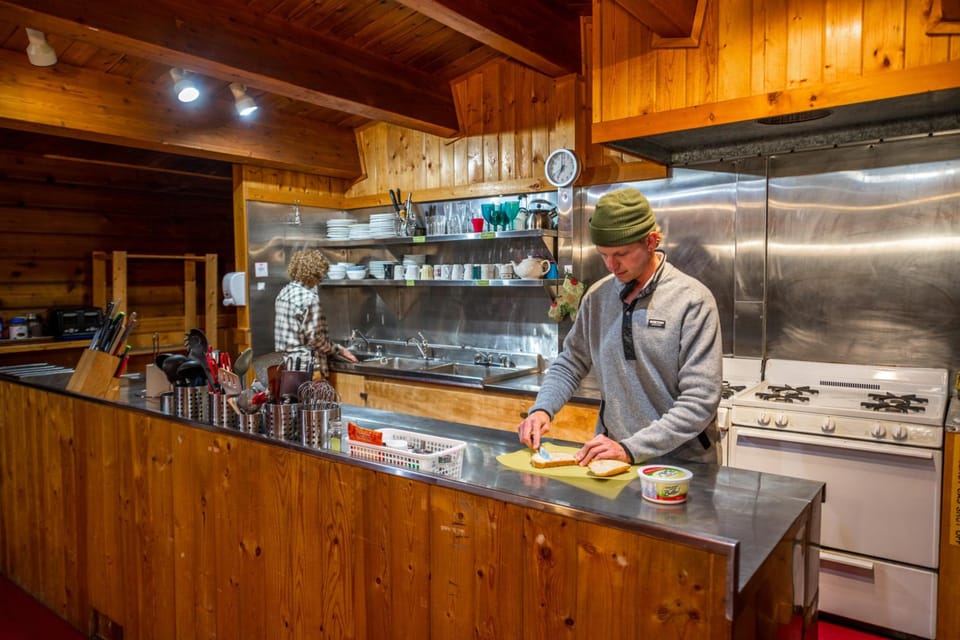 HI Kananaskis Wilderness - Hostel Hostel in Alberta