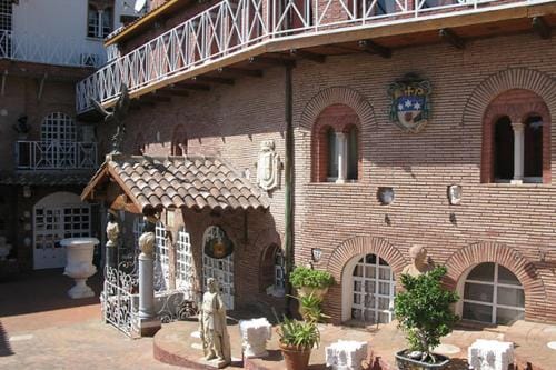 Castello Scandeluzza Hotel in Rome
