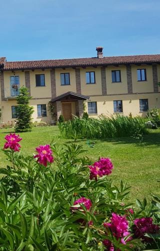 Cascina dei Fiori Hotel in Liguria