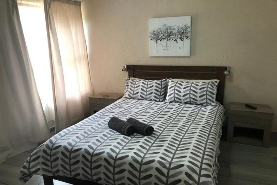 Amies Self-catering Apartments Hotel in Cape Town