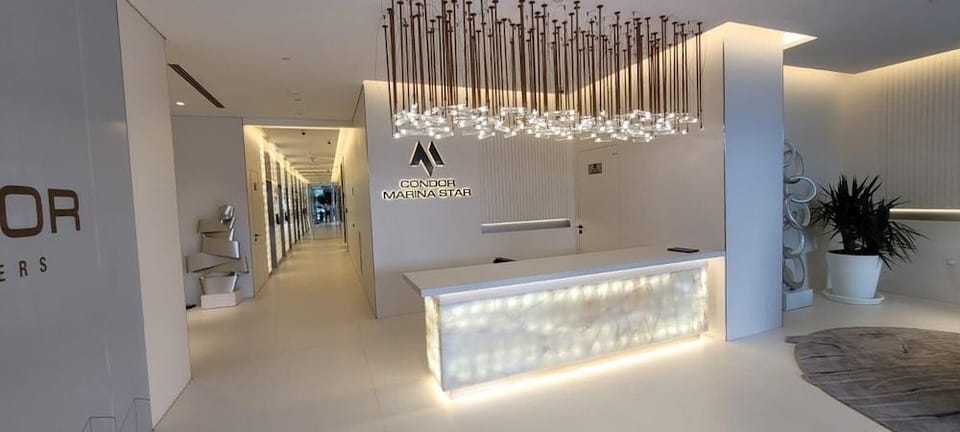 Dubai Marina Walk Gem Modern Apartments Hotel in Dubai