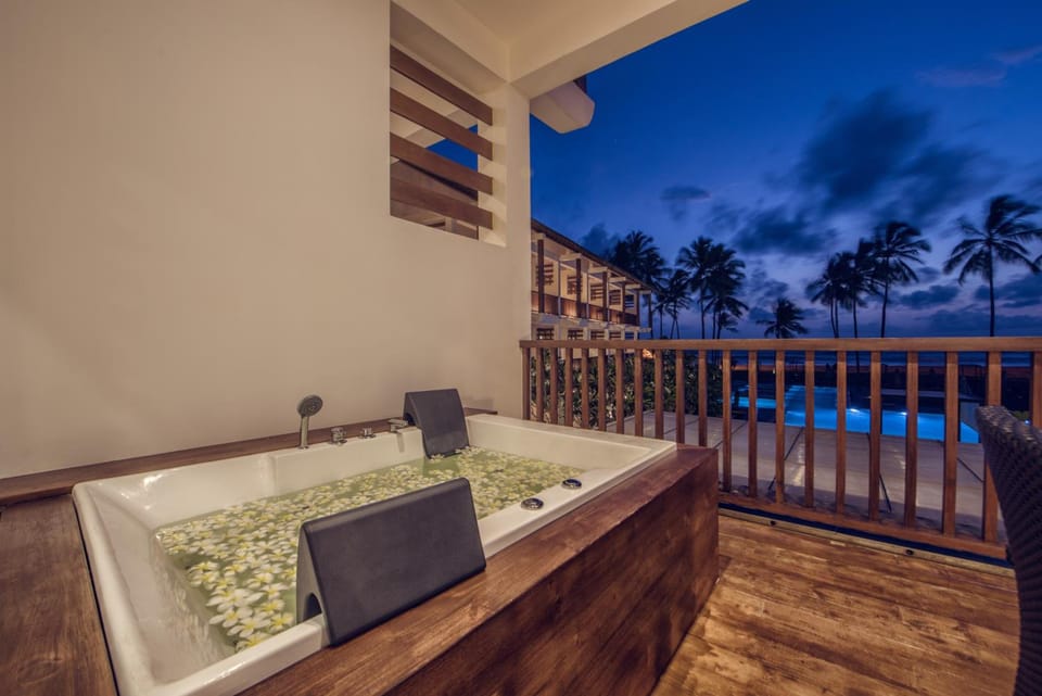 Hot tub