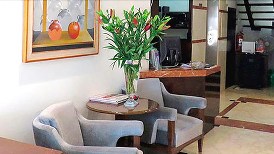 Suites Melchor Ocampo Hotel in Mexico City
