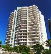 Crest Apartments Hotel in Surfers Paradise