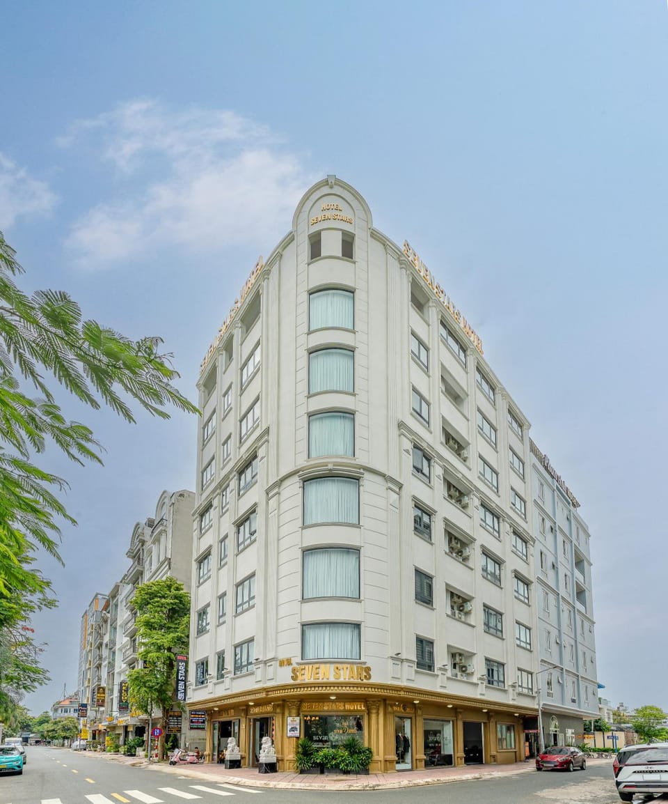Seven Stars Hotel & Apartment Hotel in Vung Tau