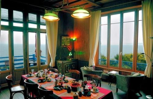 Villa de Jade Hotel in Brittany
