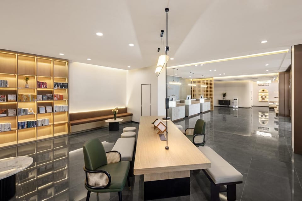 Atour Hotel Hangzhou Xiaoshan Airport Konggang Town Hotel in Hangzhou