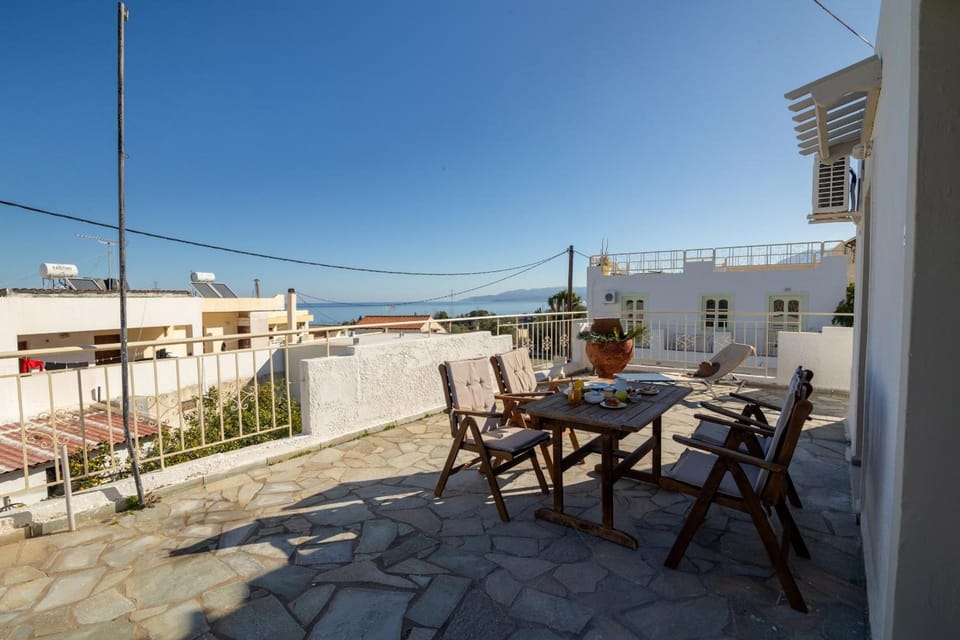 Hesperia Apartments by Estia Hotel in Piskopiano