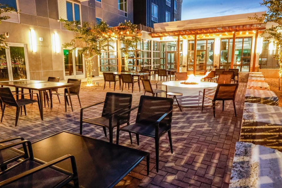 Four Points by Sheraton Austin Airport Hotel in Montopolis