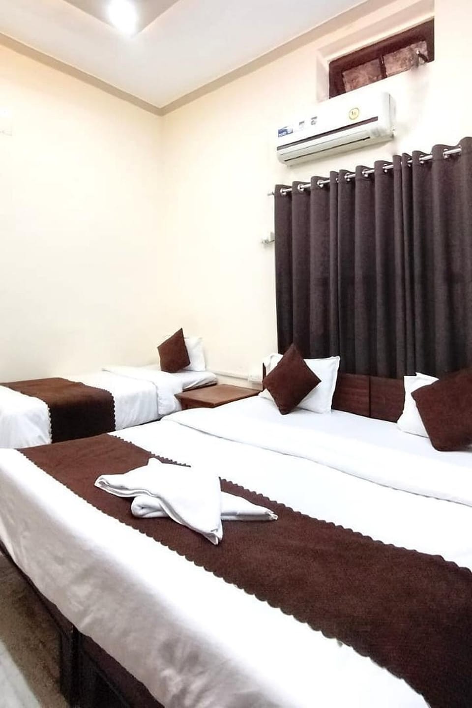 Hotel Indra Hotel in Varanasi
