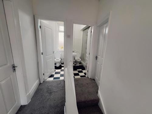 Double-Bedroom in the Heart of Salford Manchester GCSW3 Perfect for Short Stays Hotel in Salford