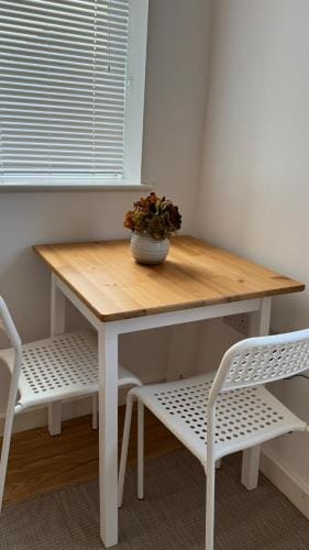Little Luxe shared house Hotel in Bristol