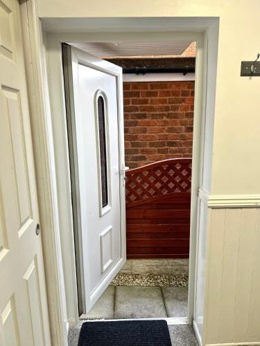 Lovely Double Room with En Suite and separate private entrance Hotel in Metropolitan Borough of Solihull