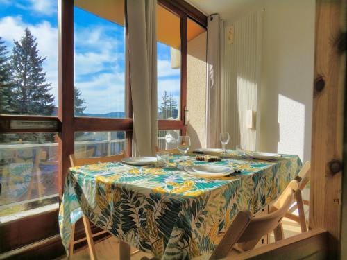 Studio au pied des piste avec linge de maison fourni - Cote 2000 Hotel in Provence-Alpes-Côte d'Azur