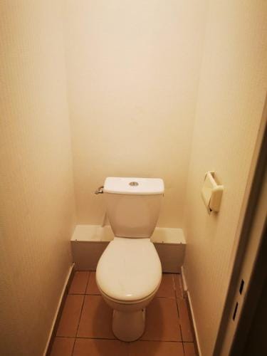 Chambre simple Hotel in Pontoise