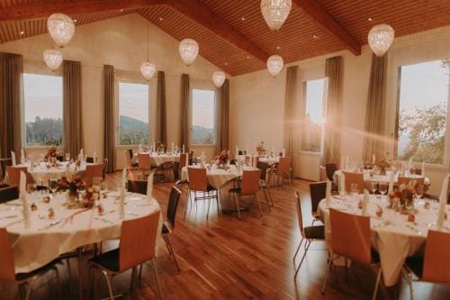 Gasthof Sunnebad Lodge in Canton of Zurich