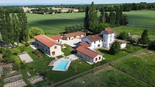 Le Domaine du Pin Hotel in Auvergne-Rhône-Alpes