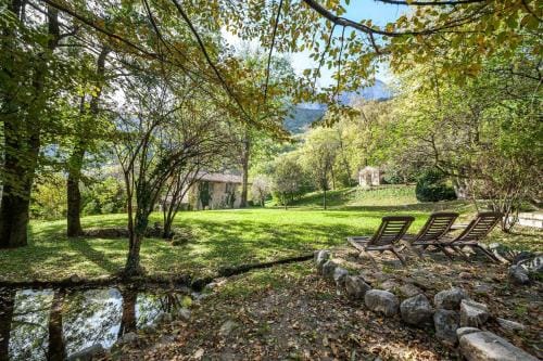 Chateau de Chaulnes Hotel in Auvergne-Rhône-Alpes