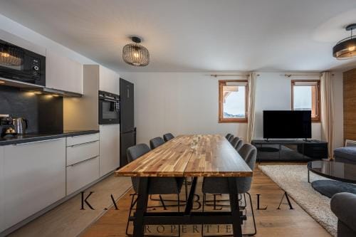 Val Morel Beautiful flat close heart of ski resort Hotel in Les Avanchers-Valmorel