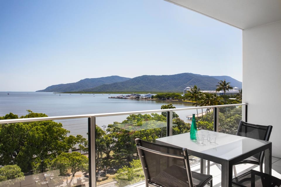 Mantra Trilogy Cairns Hotel in Cairns