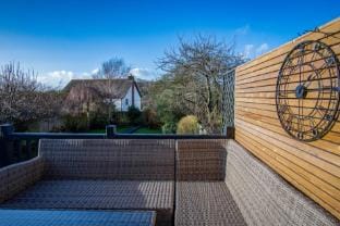 Little Glen - 3 Bedroom Holiday Home - Tenby Hotel in Wales