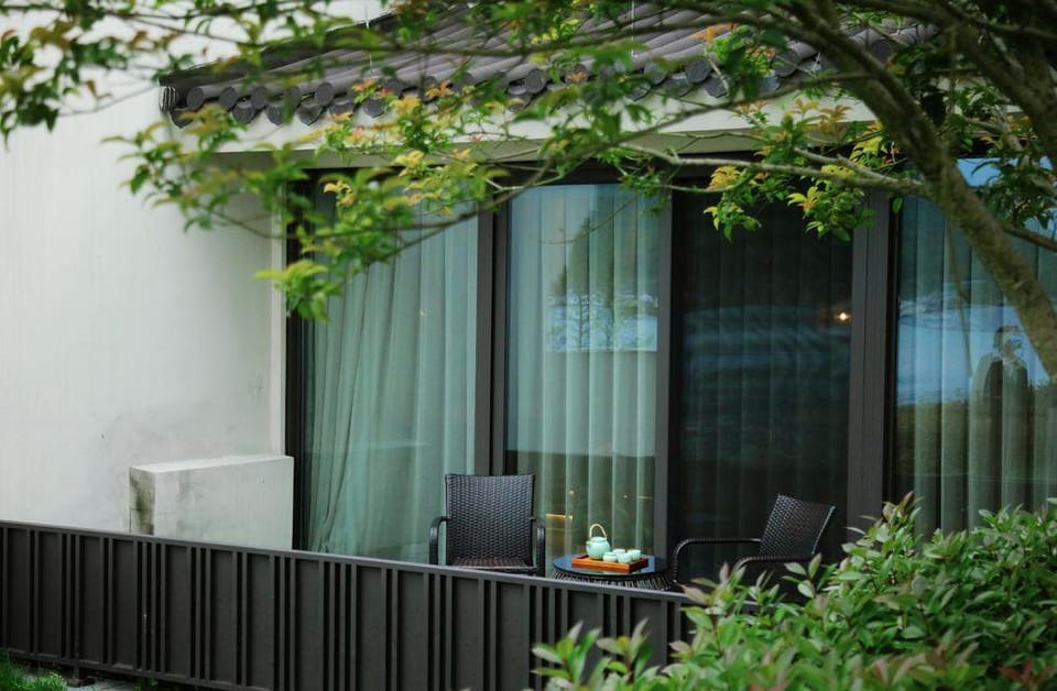 Landison Dongqian Lake Resort Ningbo Hotel in Zhejiang