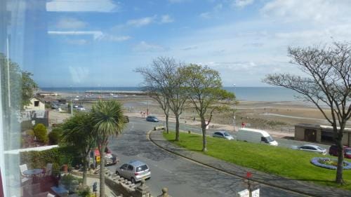 Whitehall Guest House Hotel in Wales