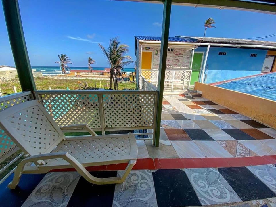 Yellow Moon Guesthouse & Apartments Apartment hotel in Colombia