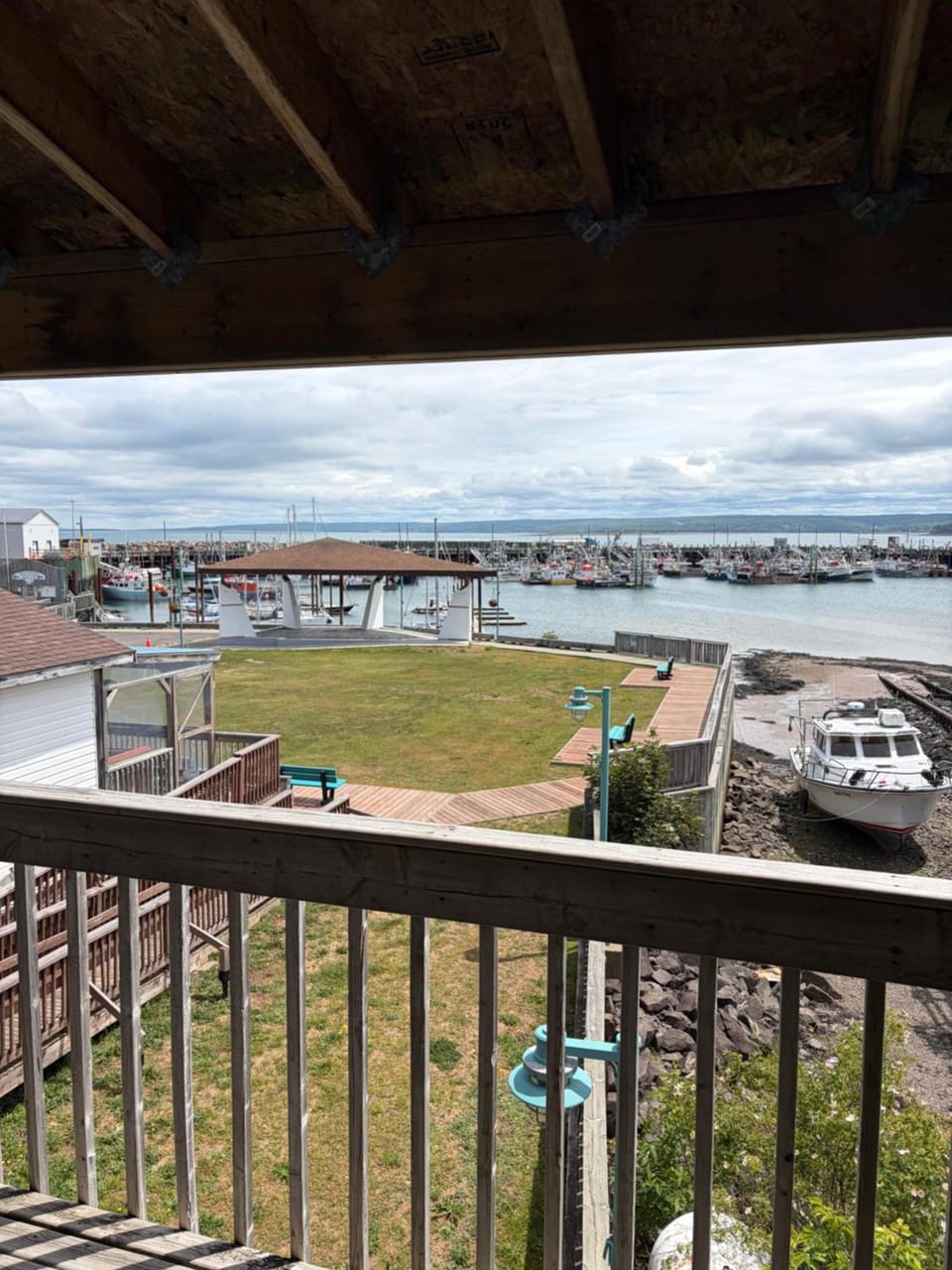Shoreline Suites Motel in New Brunswick