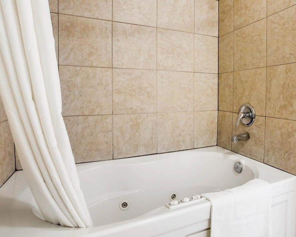 Hotel Avenida, San Clemente Beach Hotel in San Clemente