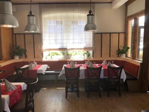 ZUM BAHNHOFLE Restaurant & Hotel - Albbruck Am Rhein Hotel in Aargau, Switzerland