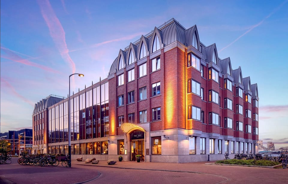 The July - Boat & Co Hotel in Amsterdam