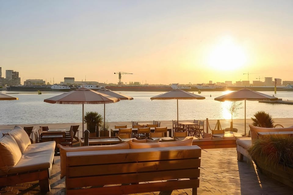 The July - Boat & Co Hotel in Amsterdam