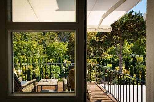 Wein und Landhaus Kallfels Hotel in Cochem-Zell