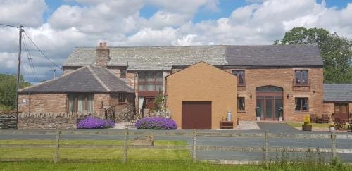 THE GINNEY Country Guest House Hotel in England