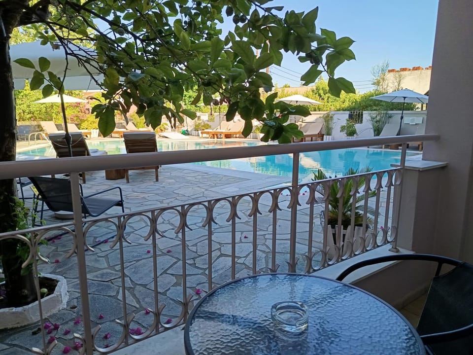 Toni´s Guesthouse Apartment hotel in Peloponnese, Western Greece and the Ionian