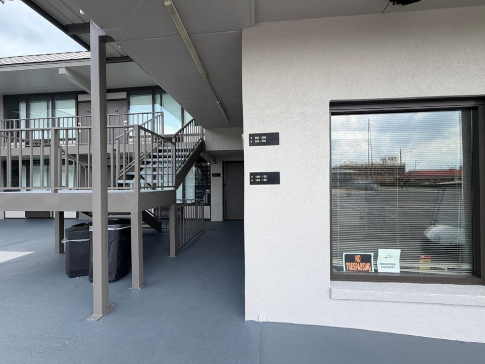 Super 8 by Wyndham Birmingham Motel in Birmingham