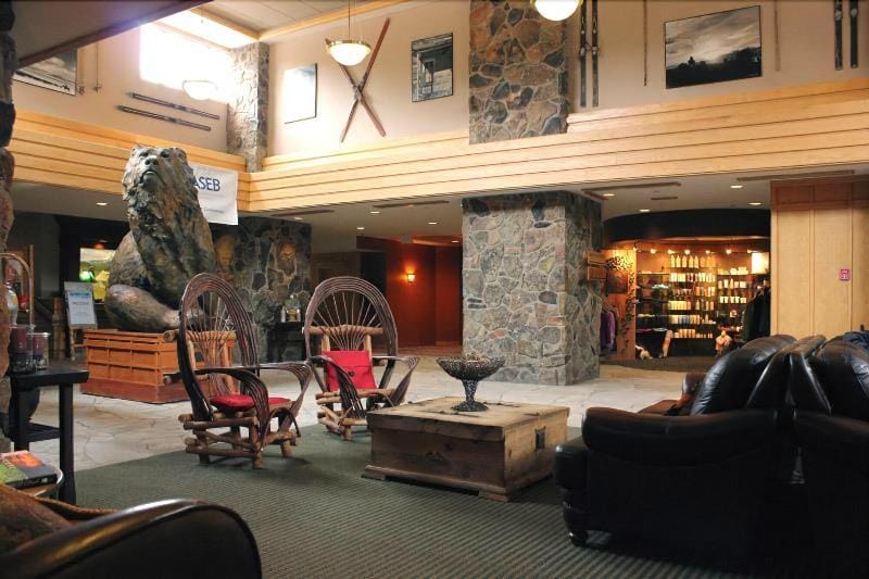 Shoshone Condominiums Hotel in Big Sky