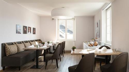 BASE II - Das Bed & Breakfast bei Basel (Lorrach) Hotel in Lörrach