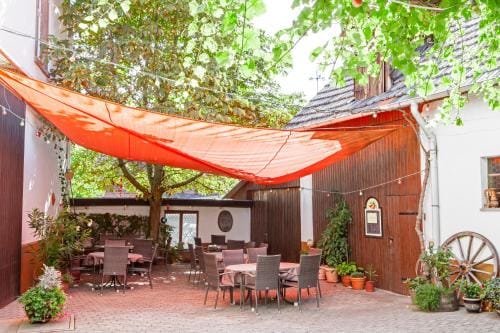 Gasthaus zur Linde Inn in Rhein-Hunsrück-Kreis