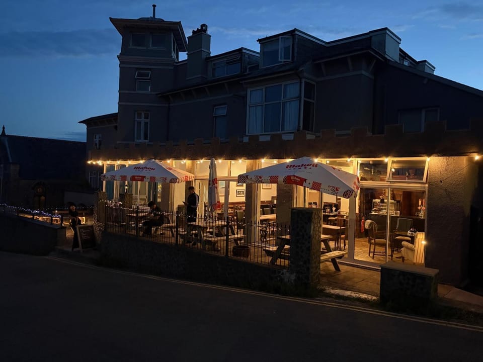The Marine Hotel Hotel in Criccieth