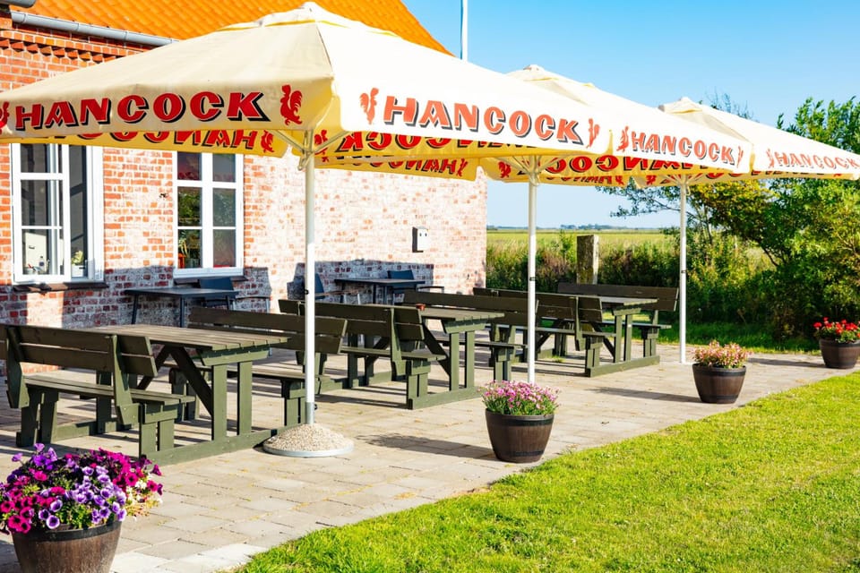 Ballum Slusekro Inn in Region of Southern Denmark