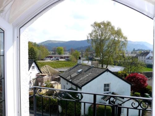 Riverside Escape Hotel in Keswick